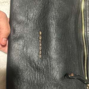 Piquadro Black Leather Expandable Hobo Shoulder Bag with Gold Hardware